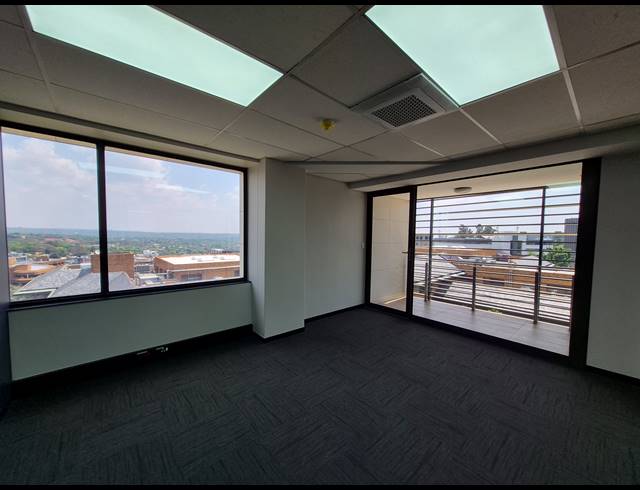 202M² OFFICE TO LET IN SANDOWN